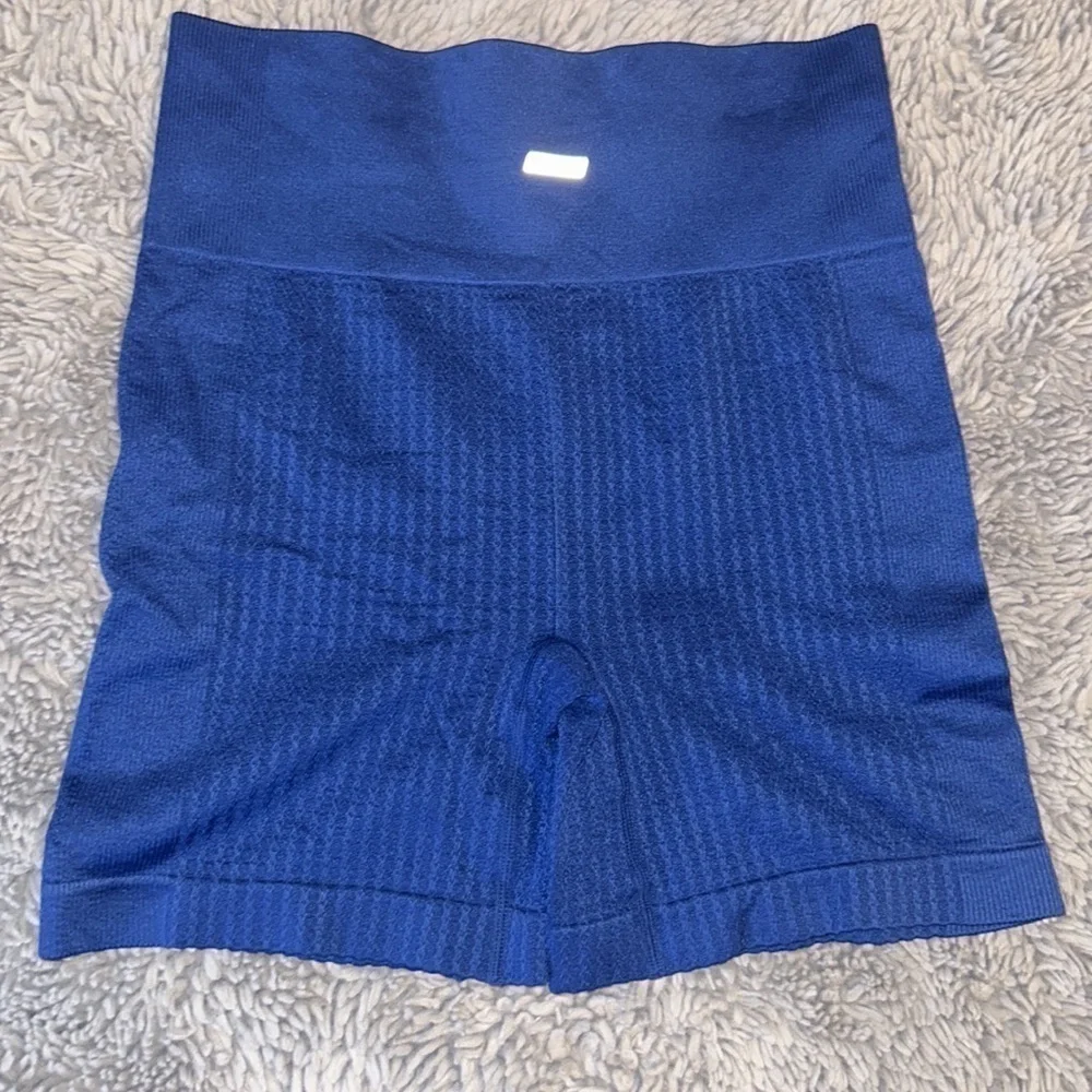 Two Piece Seamless Ribbed Work Out Set - Picture 6 of 9